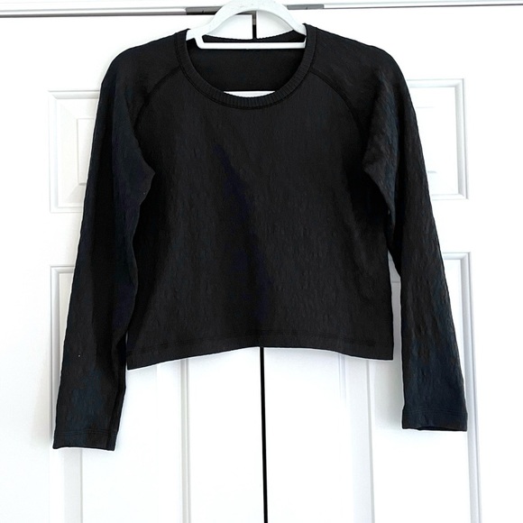 Lululemon Rest Less Pullover Long Sleeve Top in Black - Size 8 - Picture 2 of 5